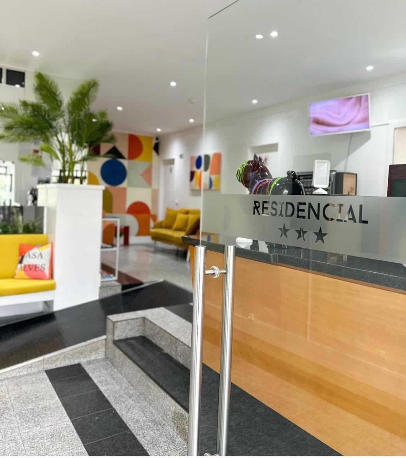 Residencial Dona Teresa Hotel Maia  Bagian luar foto
