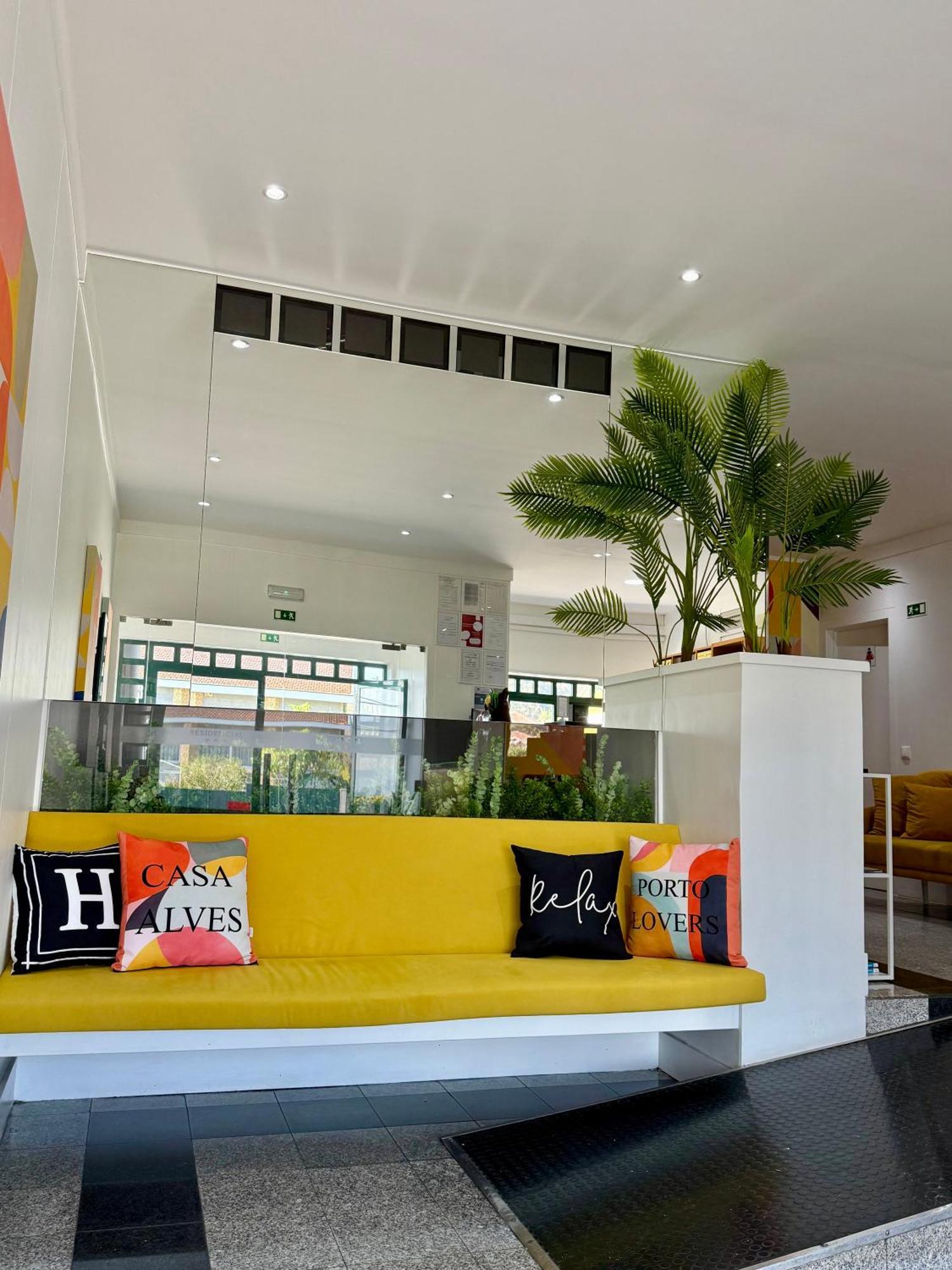 Residencial Dona Teresa Hotel Maia  Bagian luar foto
